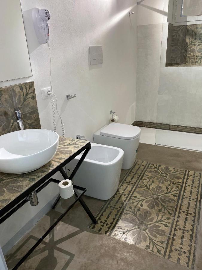 צ'יניזי Settegrana Suite Con Vasca Idromassaggio מראה חיצוני תמונה