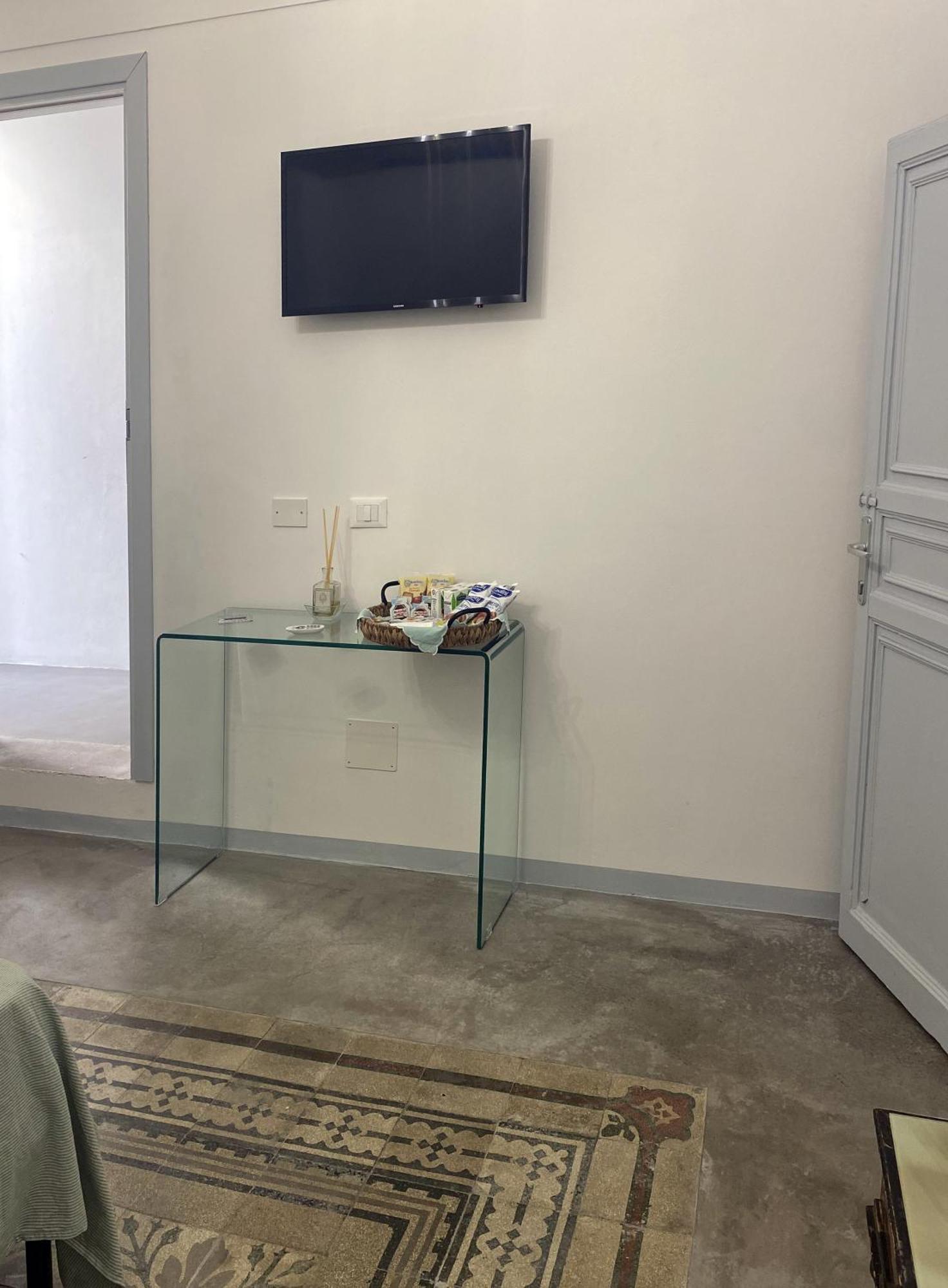 צ'יניזי Settegrana Suite Con Vasca Idromassaggio מראה חיצוני תמונה